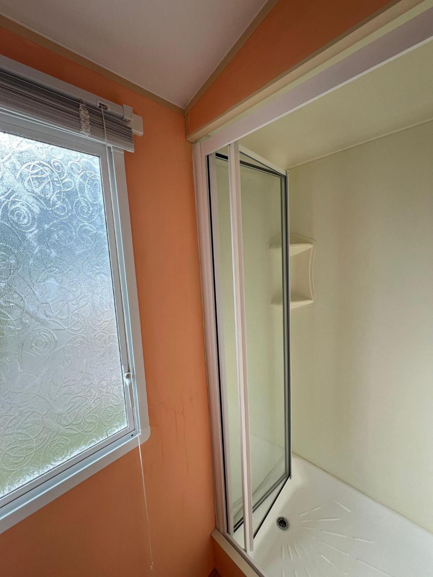 Light And Airy 2 Bedroom Mobile Home アベリストウィス エクステリア 写真